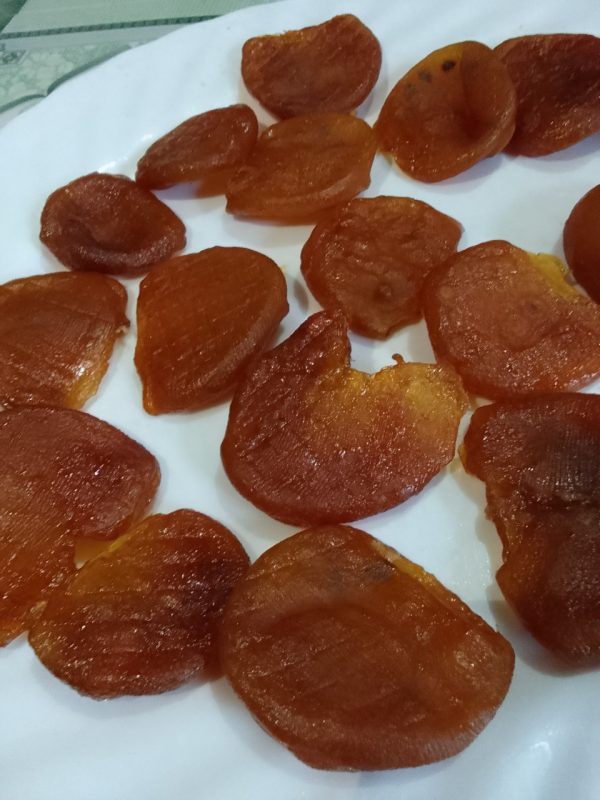 Dried persimmons